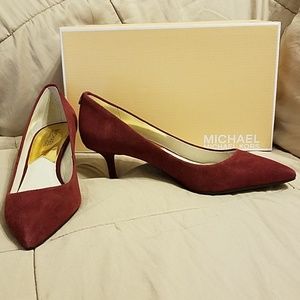 Michael Kors suede kitten pump